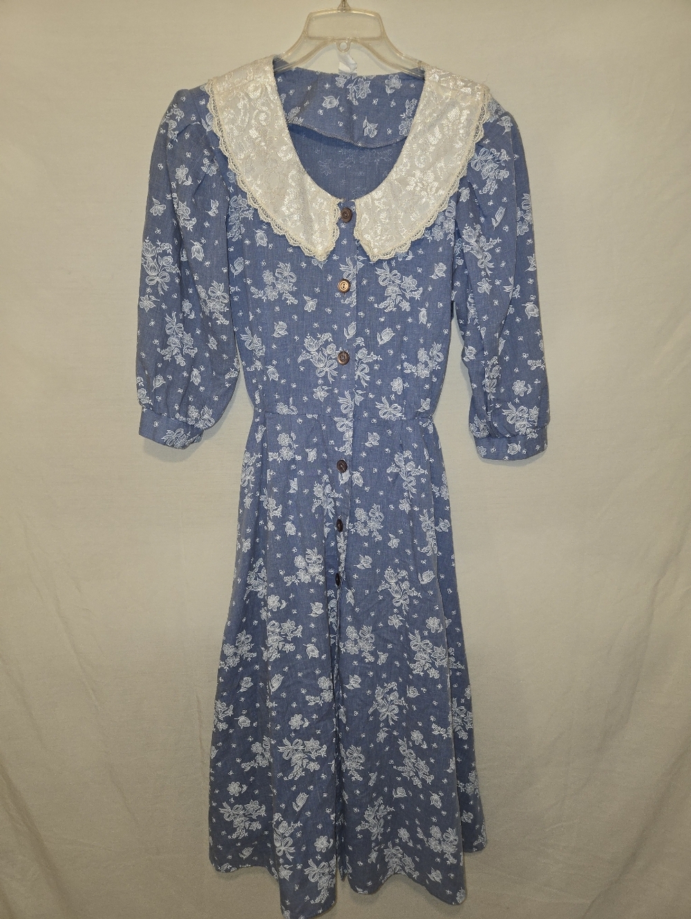 vintage lace collar blue floral cottagecore button front, tie back dress SZ M